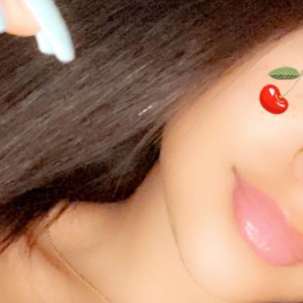 Meet your Posher, Yaye